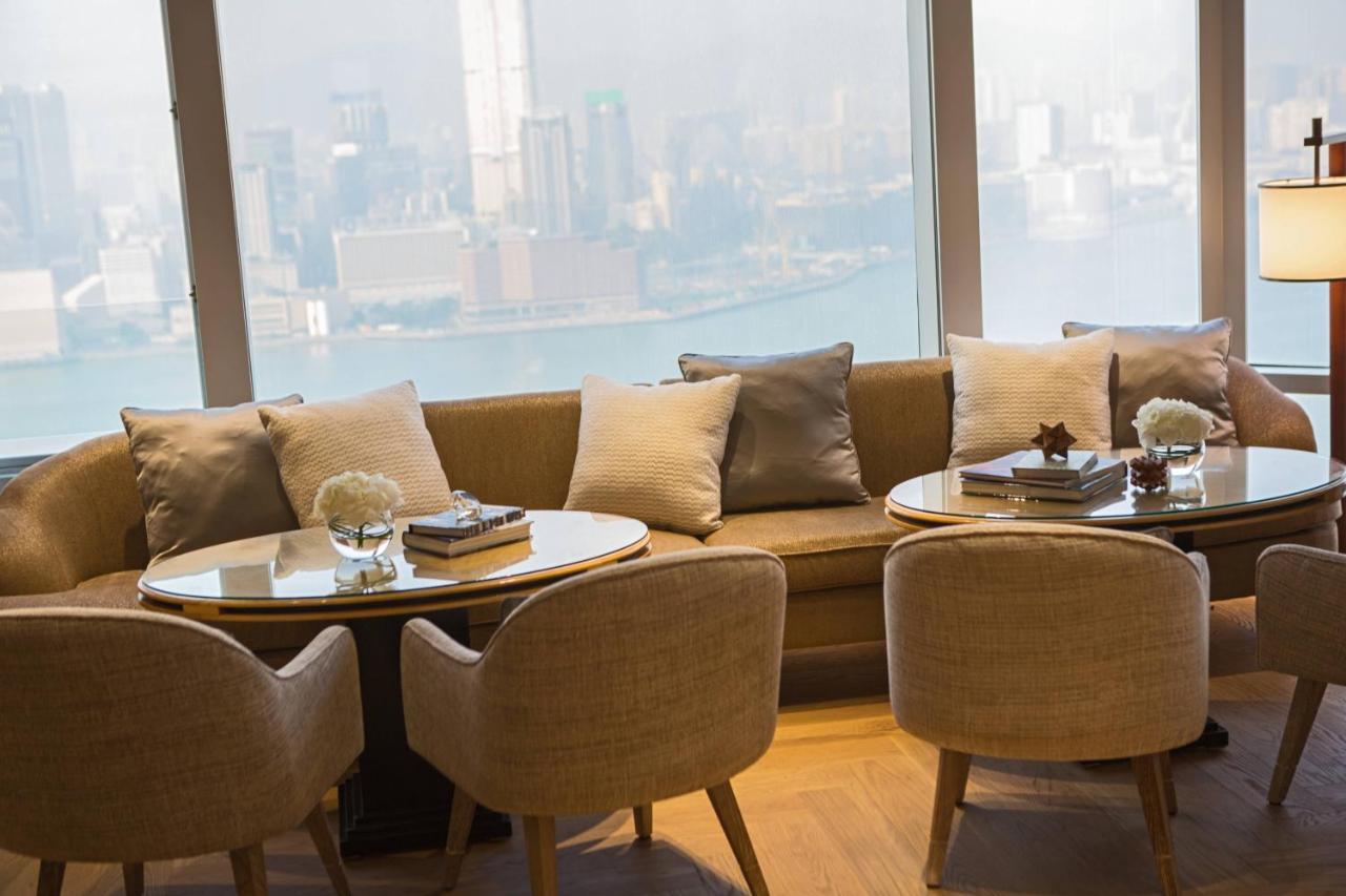 Renaissance Hong Kong Harbour View Hotel Dış mekan fotoğraf